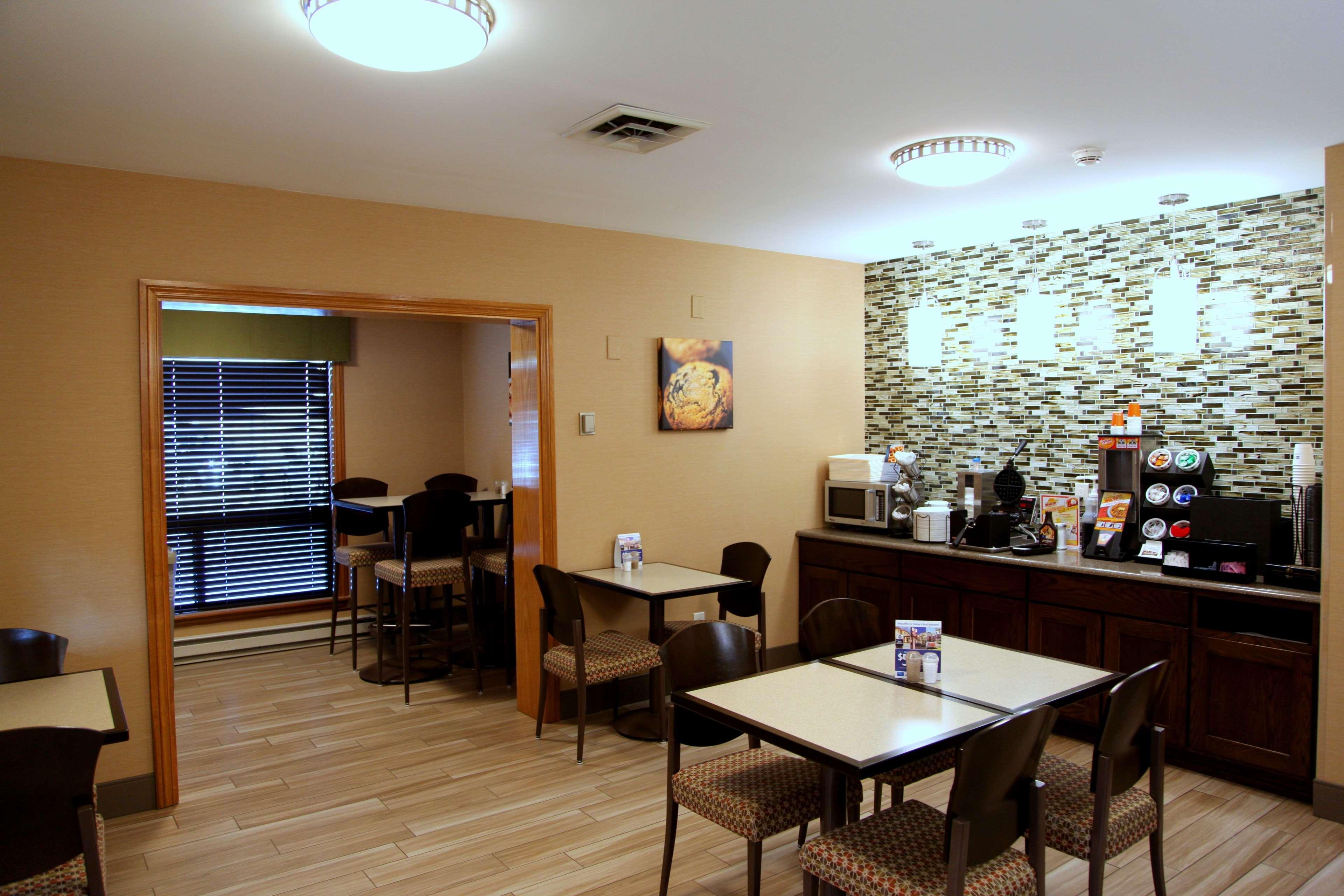 Best Western Falcon Plaza - Bowling Green Zewnętrze zdjęcie